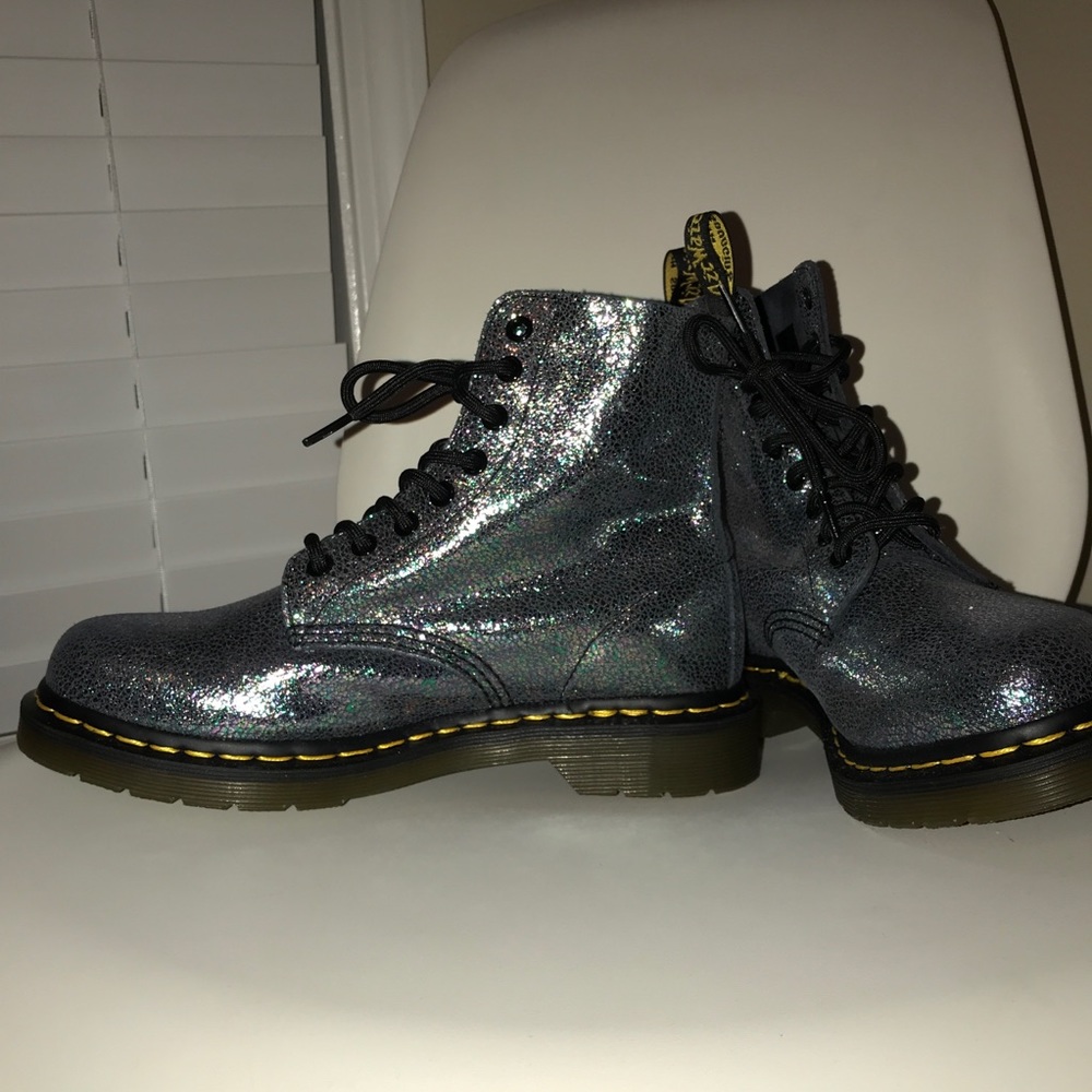 Dr Martens Women’s Silver